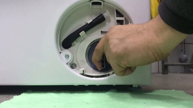 Çamaşır Makinesi Sıkma Yapmıyor ve Su Boşaltmıyor ! Bosch E18 hatası F18 Hatası E 36-10 hatası смотреть онлайн