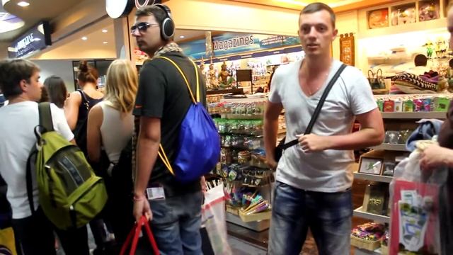 Аэропорт в Пхукете в Тайланде 12.11.11 смотреть онлайн