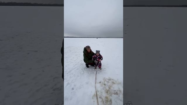 Фотоаппарат с мгновенной печатью помог порадовать Незнакомую женщину снимком с её Дочкой смотреть онлайн
