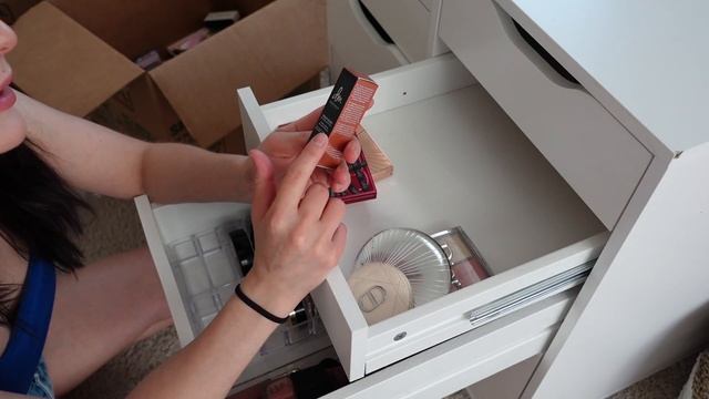 МЫ ПЕРЕЕХАЛИ! ? ОРГАНИЗАЦИЯ КОСМЕТИКИ В НОВОЙ БЬЮТИ КОМНАТЕ ❤️ I Julia Prell смотреть онлайн