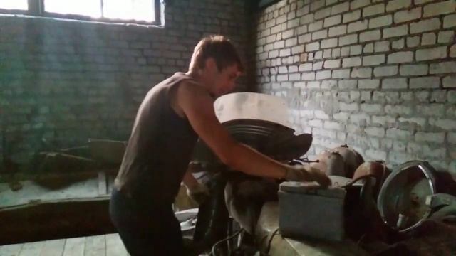 Заводим монстра!!Мотоцикл Днепр.Moto made in Russia смотреть онлайн