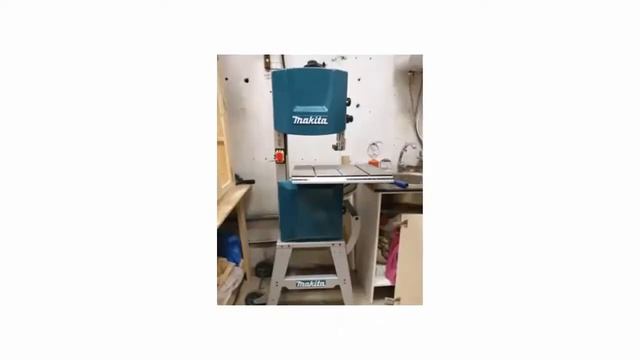 Инструмент для столярной и домашней мастерской ленточно-пильный станок по дереву Makita LB1200F смотреть онлайн