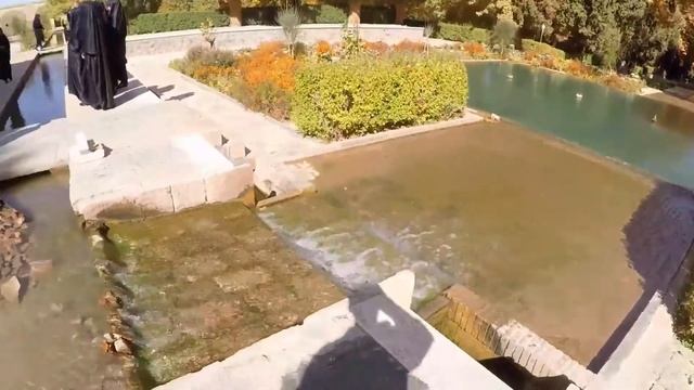 Episode 5. Iran. Yazd, Shiraz, crazy hitchhike to Persepolis, Kerman, Qeshm Island & sand storm смотреть онлайн