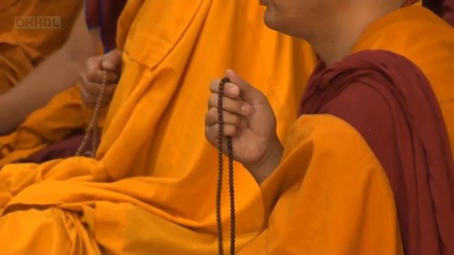 El Dalai Lama recita el mantra OM MANI PEDME HUNG смотреть онлайн