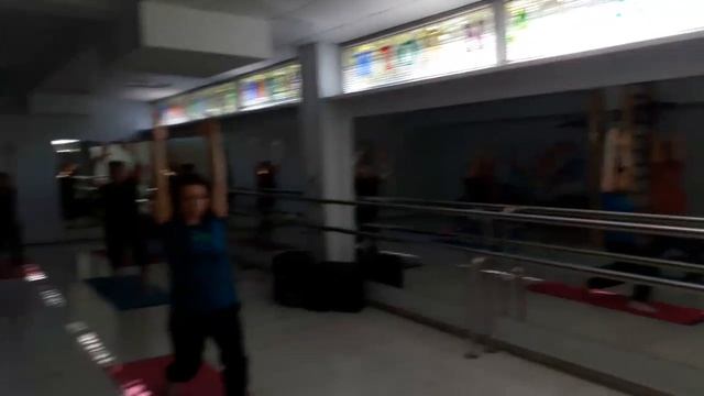Йога утром очень полезна. Укрепить мышцы спины и шеи . Повысить уровень тонкой энергии Праны смотреть онлайн