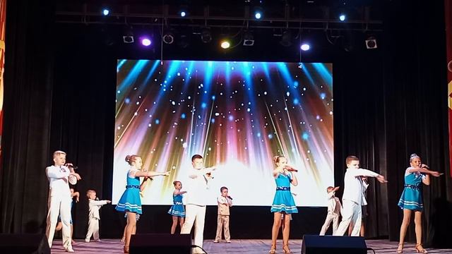 Звезды - Счастье смотреть онлайн