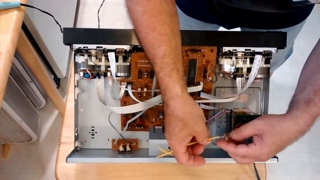 Sony cassette Deck tc-w320s no ac primary over current protection I show how I put it in (soldering смотреть онлайн
