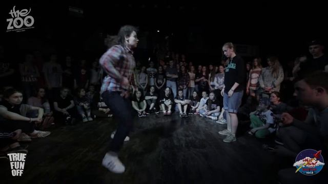 NEXT LEVEL BATTLE HIP HOP BEGIN КАТЯ vs ОШКИНА АЛИНА 1 смотреть онлайн