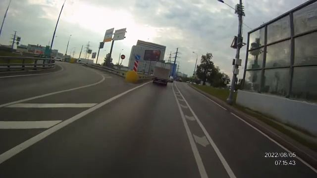 Бортанул грузовик на мото смотреть онлайн