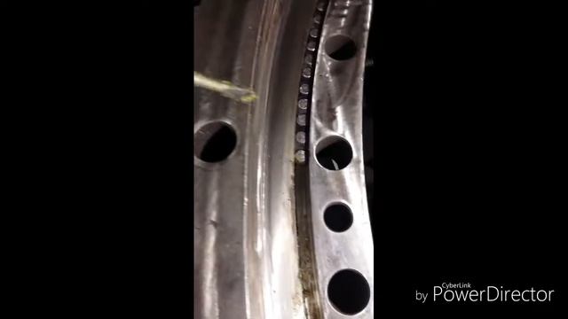 Ремонт поворотного круга автокрана либхер смотреть онлайн