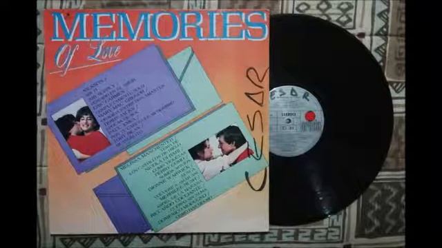 MARY McGREGOR - TORN BETWEEN TWO LOVERS смотреть онлайн