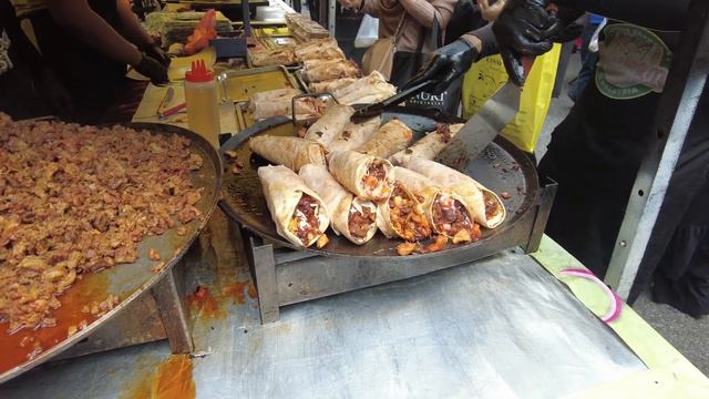 Bazar Ramadan 2024 Jalan Tuanku Abdul Rahman (T.A.R) | Malaysia Street Food | Kuala Lumpur [4K] смотреть онлайн