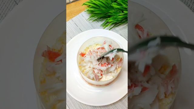 САЛАТ "НЕЖНЫЙ КРАБ" смотреть онлайн