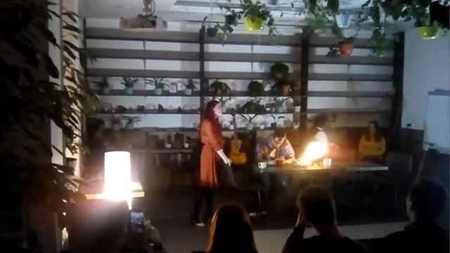 СЛУШАТЬ В НАУШНИКАХ - к сожалению был далеко от сцены - суббота вечер современной поэзии. смотреть онлайн