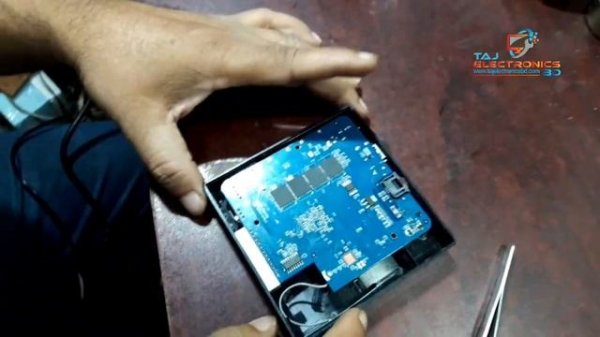 H96 Max 4K ULTRA HD Android TV box. Problem boot show. Solved PC to USB Cable Firmware update.