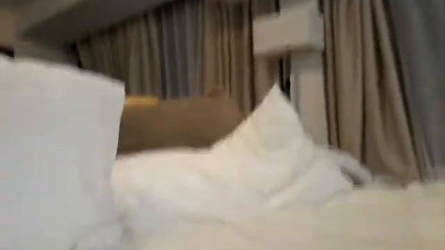 Глеб показывает номер