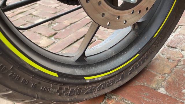 SUZUKI GIXXER SF 2021 REVIEW | ANNIVERSARY EDITION | BONGO BIKER VLOG смотреть онлайн