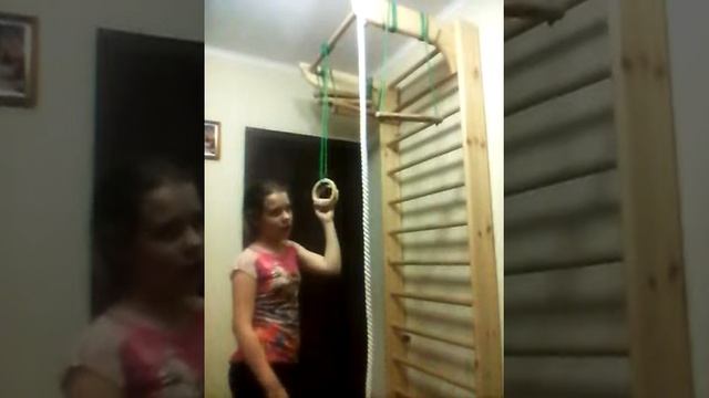 Кувырок на кольцах) смотреть онлайн