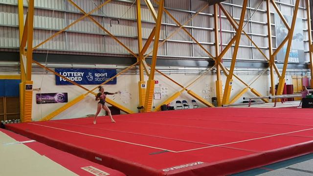 Shannon Archer floor routine смотреть онлайн
