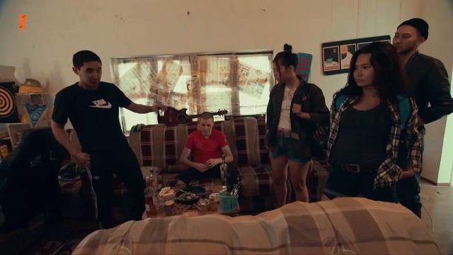 КЫРГЫЗЫ ПРОТИВ ЗОМБИ - ЗОМБЕТЫ[Пересказ от Серёжи] смотреть онлайн