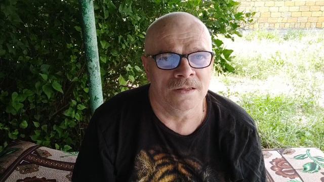 Женщина возвращается, когда видит, что Мужчине без нее плохо.... смотреть онлайн