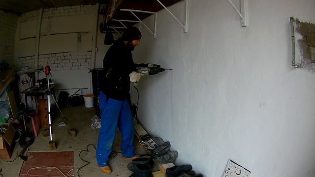 Дешевый электрический щиток . Электрощит в гараж своими руками . смотреть онлайн