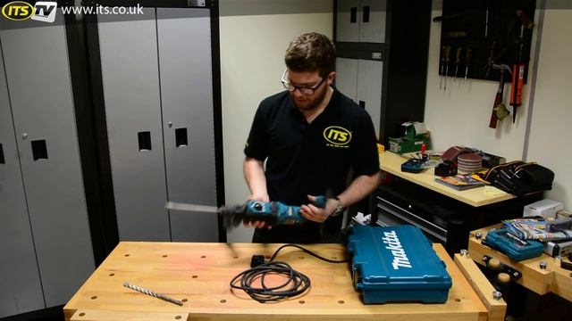 Makita HR2630 3 Mode SDS+ Rotary Hammer Drill - ITS смотреть онлайн