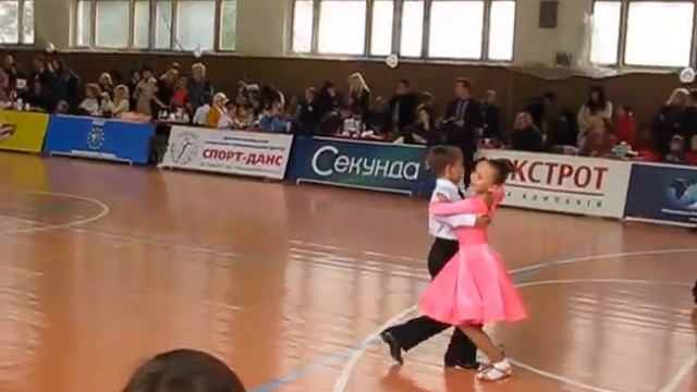 Золотая осень 2013. Никита и Лиза. Юв1 Н. Квикстеп. смотреть онлайн