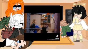 Реакция непета страшилки я вернулась (не знаю чо писать ещё)