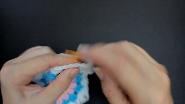 Crochet Quick and Easy Granny Square Cushions. смотреть онлайн