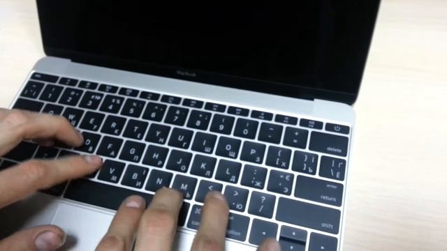 Обзор / Review Apple 12 MacBook MLHC2LL/A 2016 смотреть онлайн