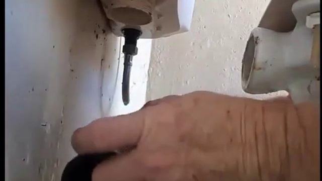 How To Install A New Toilet Pan Cone Rubber смотреть онлайн