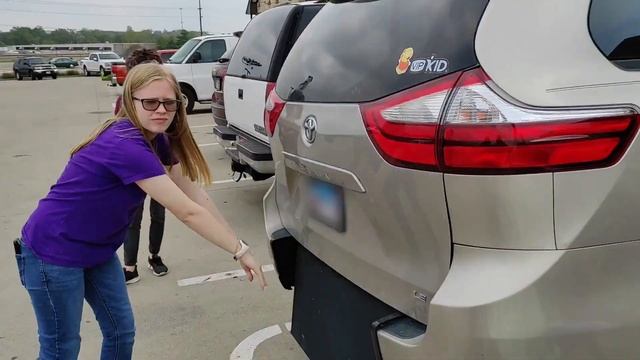 Going on Vacation is Work! TEAMWORK!! смотреть онлайн