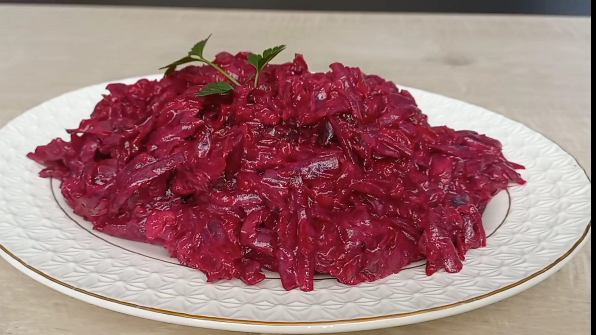 САЛАТ ИЗ СВЕКЛЫ Необыкновенно простой и Очень вкусный смотреть онлайн