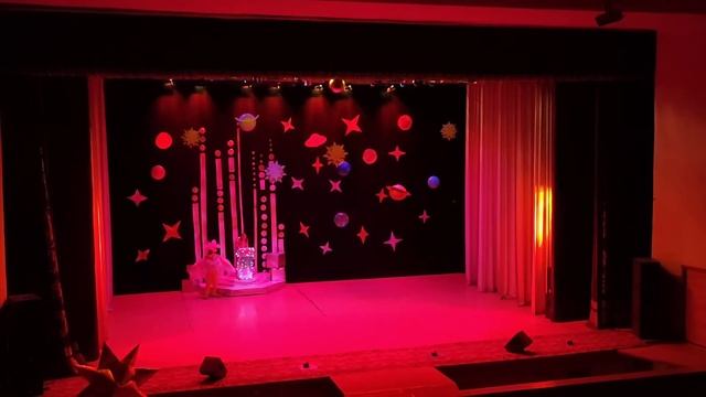 День защиты детей в Енакиево 01.06.2021 выпускники детских садов смотреть онлайн