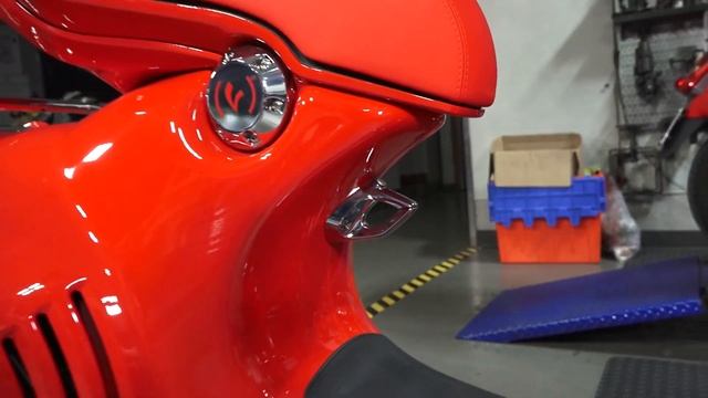 Vespa Red Product — защитили пленкой легенду смотреть онлайн