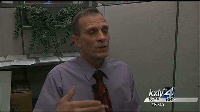 Does local economy reflect drop in national unemployment? смотреть онлайн