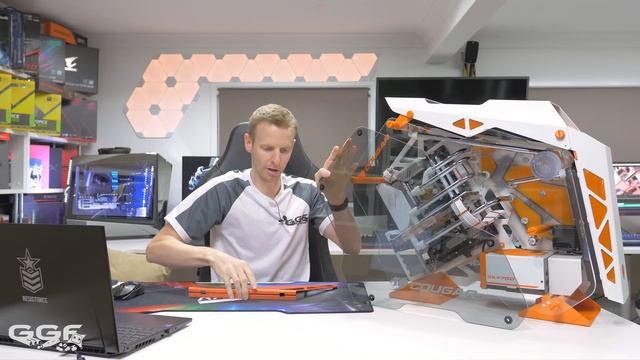 Mod Build Video - Cougar Build PAX Australia смотреть онлайн