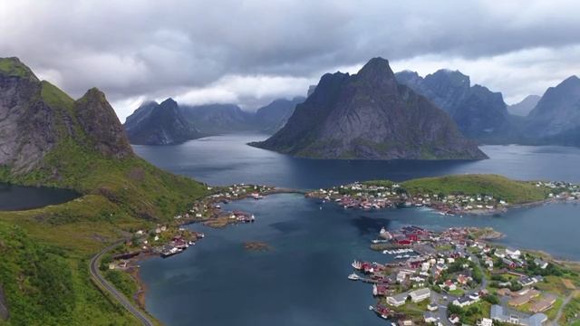 Христианский стих с глубоким смыслом "ОСТАВЬТЕ СУМОЧКУ ОБИД". смотреть онлайн