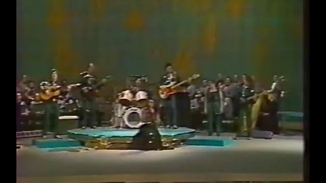 Pesnya goda 1984, Orele - Sofia Rotaru смотреть онлайн