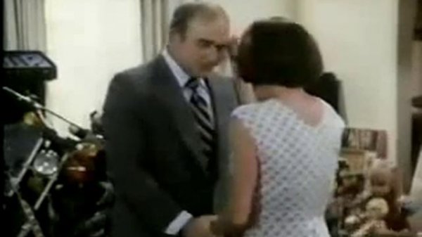 Lou Grant S01e013 Christmas