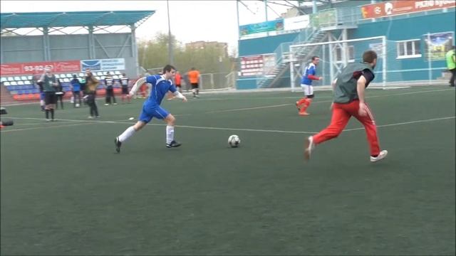 Гол забил Обертынский Егор команда Метеор 02.05.2016 смотреть онлайн