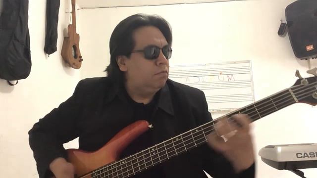 Oye como va con mi bajo Cort A5 смотреть онлайн
