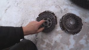 Замена сцепления на Жиге 2107 без ямы и подъёмника.Ставлю Жигу на ход.