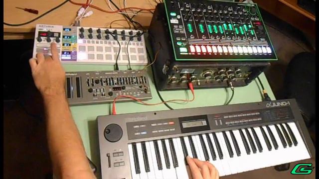 Roland Space Echo RE-201 Tape Effect Demo w/ Synthesizers #10 смотреть онлайн