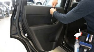 CHEVROLET ORLANDO  Door Panel Removal