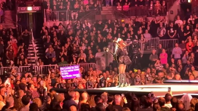 Madonna - This Used To Be My Playground / Express Yourself - Celebration Tour Chicago 2/2/24 смотреть онлайн