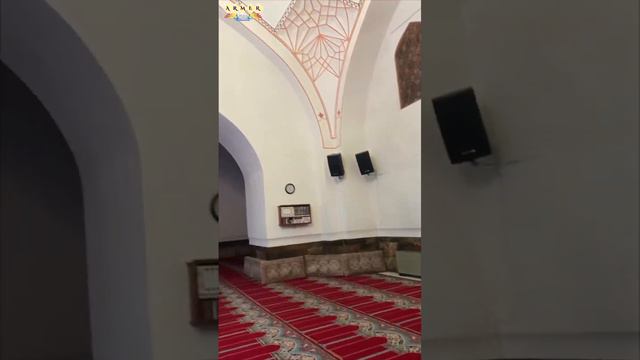 🕌 Голубая мечеть в Ереване сохранилась благодаря Егише Чаренцу #ереван #путешествие #мечеть смотреть онлайн