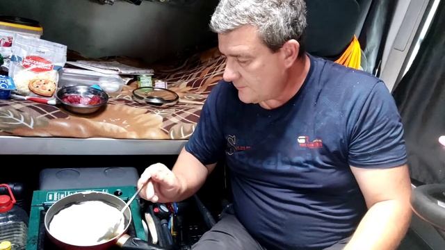 Лучше одной пиццы только две. Анекдот в тему. смотреть онлайн