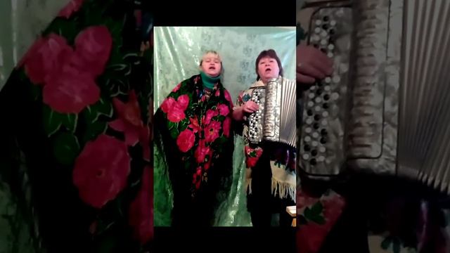 І посміхнешся ти. Сл.А.Шаламай, муз. Н.Сапко.Виконують Оля Олійник та Олена Багінська смотреть онлайн
